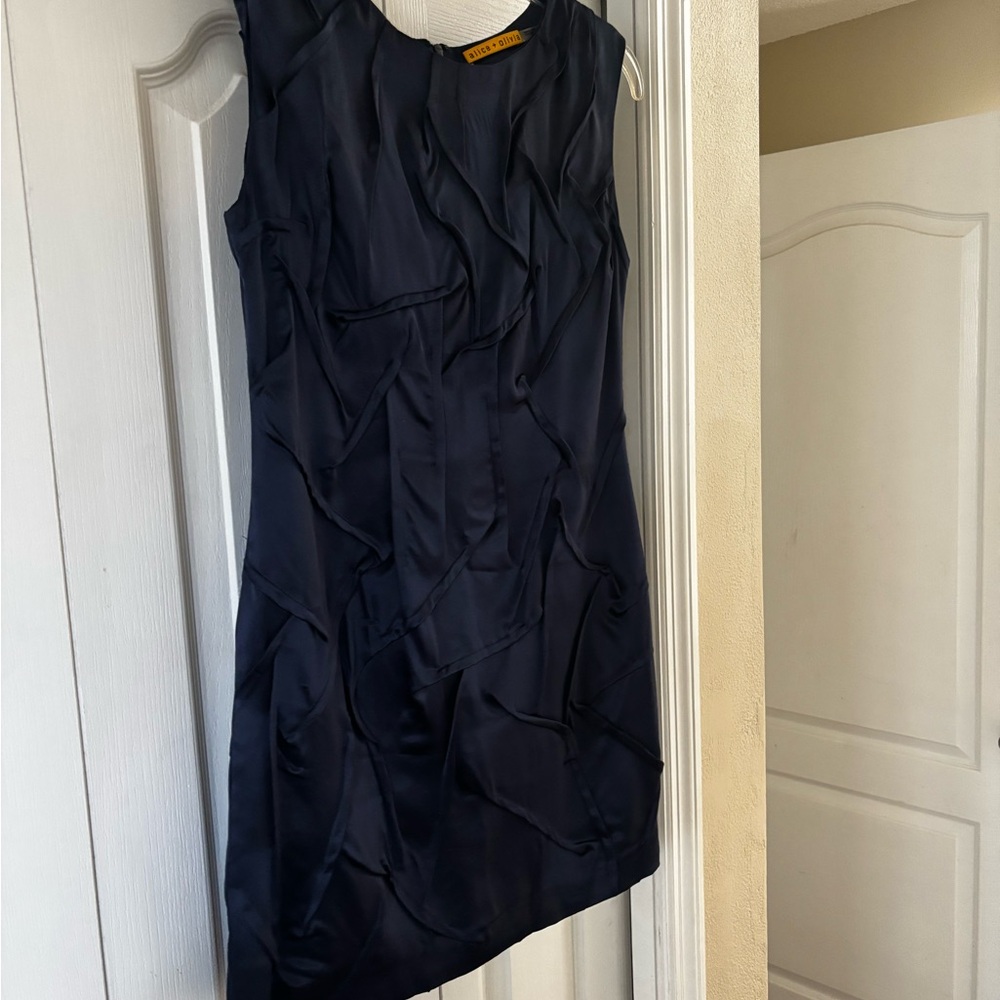Alice + Olivia Sleeveless Silk Navy Textured Shift Dress Size S